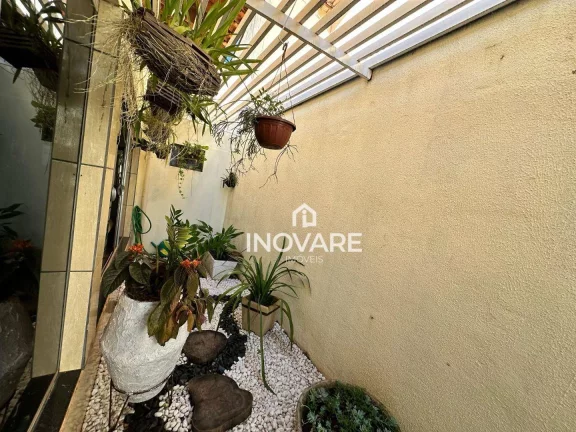 Imagem Casa com 3 dormitórios à venda, 280 m² por R$ 650.000,00 - Cidade Jardim - Itumbiara/GO