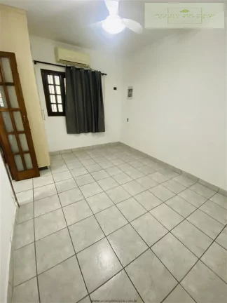 Imagem Casas no Litoral para locação em Praia Grande no bairro Vila Tupi