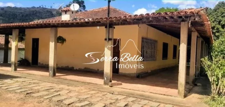 Imagem Fazenda com 3 dormitórios à venda, 580800 m² por R$ 1.500.000,00 - Centro - São José do Vale do Rio Preto/RJ