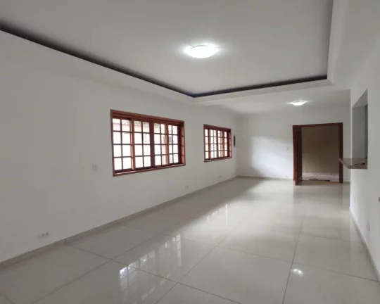 Imagem Sobrado no Butantã com 3dorms(2suítes) edícula e 3 vagas de garagem!!