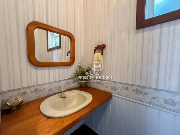 Imagem Casa à venda, 350 m² por R$ 1.495.000,00 - Albuquerque - Teresópolis/RJ