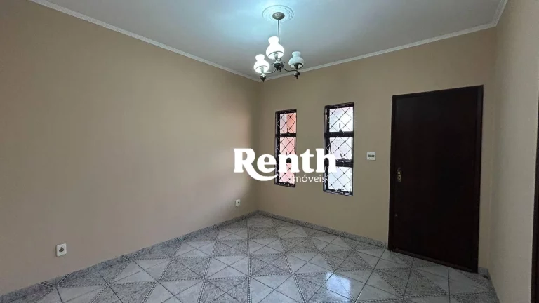Imagem Casa com 4 dormitórios à venda, 191 m² por R$ 590.000,00 - Jardim Floridiana - Rio Claro/SP
