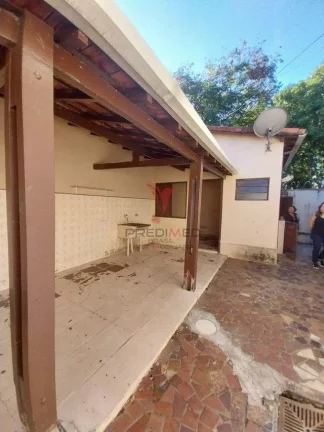 Imagem Casa de 3 Quartos, 2 Suites, churrasqueira, no Bairro Jardim Rony, Guaratinguetá
