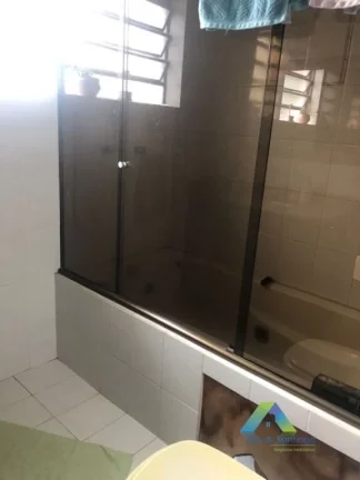 Imagem Ipiranga Sobrado 250M², 3 dormitórios, 6 vagas, ótima localização e valor !!!