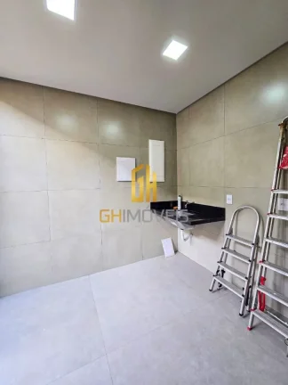 Imagem SO0428

Sobrado no Jardim Verona, em terreno com 507m² com 392m² de área construída 

O sobrado ...
