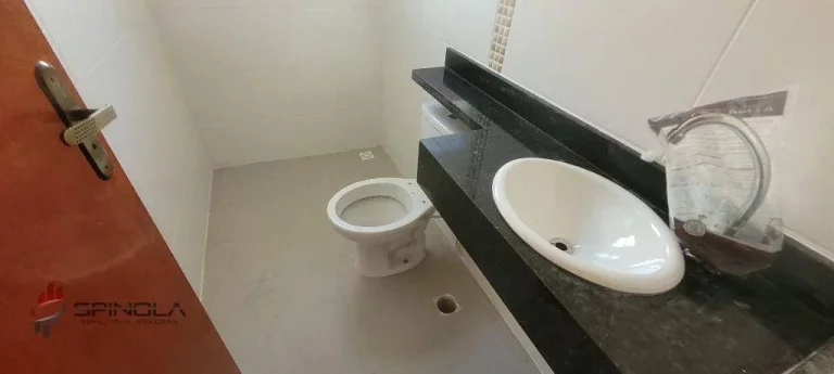 Imagem Casa com 2 dormitórios à venda, 110 m² por R$ 585.000,00 - Maracanã - Praia Grande/SP