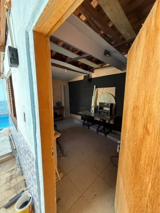 Imagem CASA DE FAMÍLIA: 4 QUARTOS, PISCINA E GOURMET POR APENAS R$ 600 MIL!