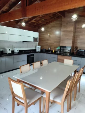 Imagem Casa com 4 dormitórios à venda, 180 m² por R$ 955.000,00 - Villa Branca - Jacareí/SP