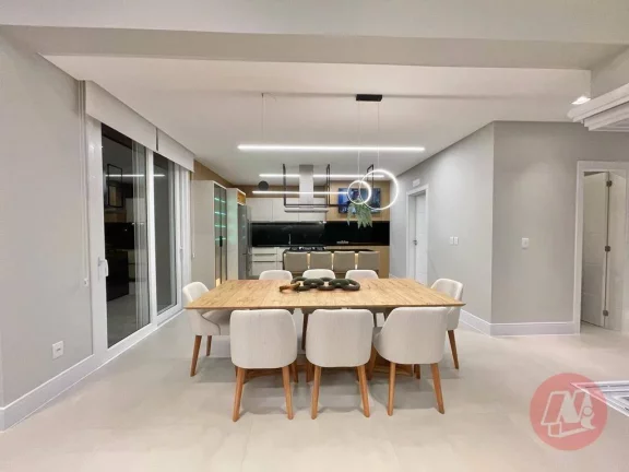 Imagem Excelente Casa Térrea com 4 Suítes