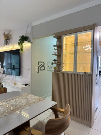 Imagem Apartamento com 2 Dormitórios com 1 Suíte no bairro Guilhermina - Praia Grande