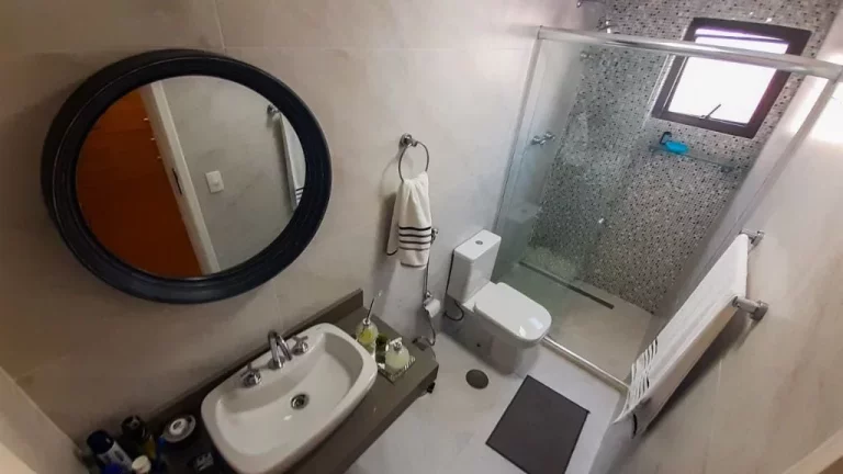 Imagem Pitangueiras - Próximo ao mar - 120 m² úteis - 2 vagas - Excelente localização.