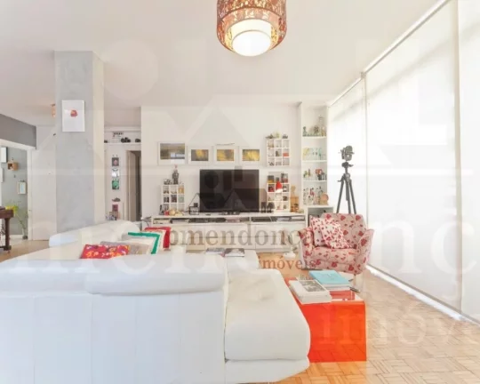 Imagem Apartamento à venda na Rua Sabará com 3 quartos sendo 2 suítes, 2 vagas, 193m²