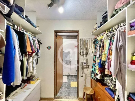 Imagem Casa com 3 dormitórios à venda, 183 m² por R$ 1.280.000,00 - Chácara Santa Lúcia - Carapicuíba/SP