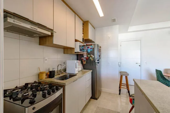 Imagem Apartamento com dois dormitórios e varanda a venda na Chácara Santo Antônio.