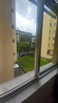 Imagem VENDO ESTE LINDO APTO DE 3 QUARTOS, GARAGEM. NOVA FRIBURGO.