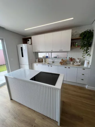 Imagem Linda casa no estilo Americano no Condomínio Terra Nova Palhoça