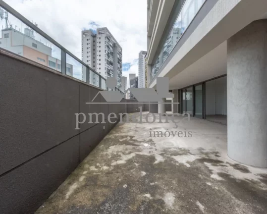 Imagem Apartamento Garden na Vila Madalena com 4 suítes e 4 vagas, 343m²