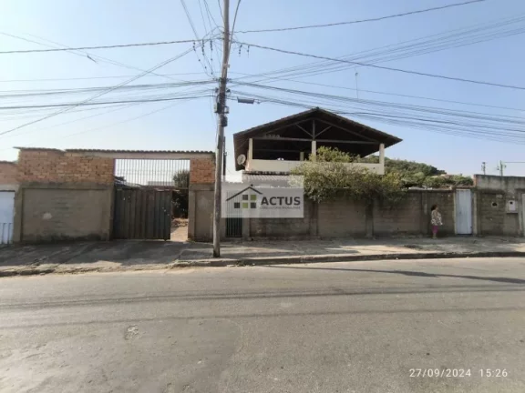 Imagem Casa com 2 Quartos à Venda, 720 m² em Jardim Das Rosas - 1ª Seção (parque Durval De Barros) - Ibirité