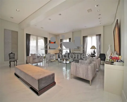Imagem Apartamento com 700m² em prédio Nobre de Higienópolis.