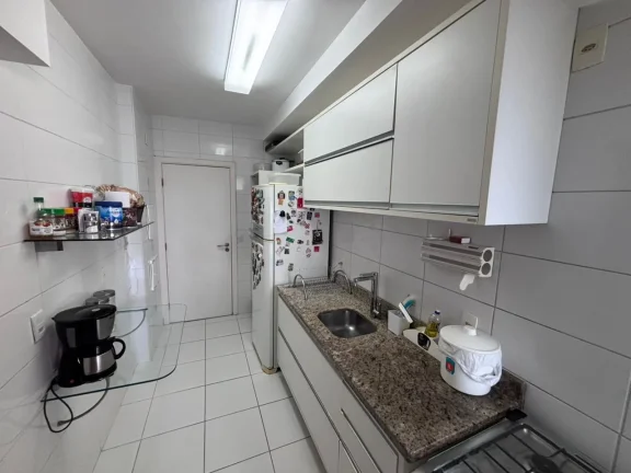 Imagem Amplo Apartamento no Pituba em Salvador Novo