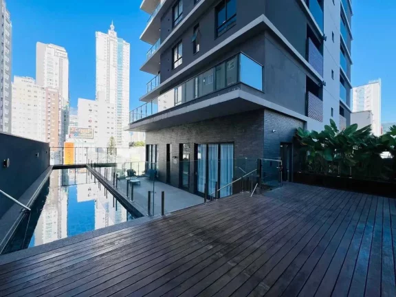 Imagem Apartamento com 3 suítes e 3 vagas de garagem em Balneário Camboriú/Sc