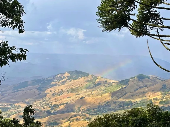 Imagem Arquitetura Autoral e Natureza Intocada: Um Refúgio Ímpar em Gonçalves