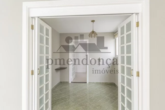Imagem Apartamento à venda na Rua Itacolomi com 3 quartos ( 1 suíte ) e 2 vagas, 143m2