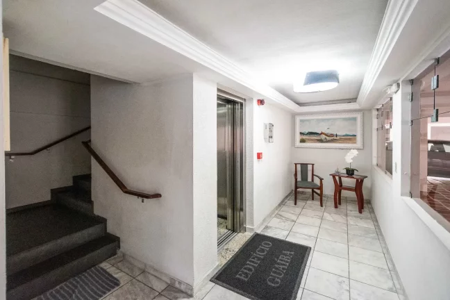 Imagem Apartamento com 3 dormitórios sendo 1 suíte e 2 vagas na região Central de Balneário Camboriú SC