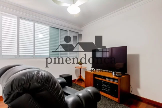 Imagem Apartamento reformado em Perdizes com 105m², 3 quartos (1suíte) e 1 vaga.