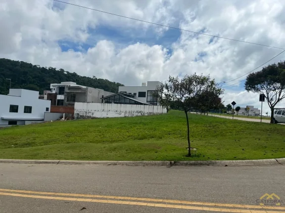 Imagem Terreno de 614m² à venda no Condomínio Ibi-Aran