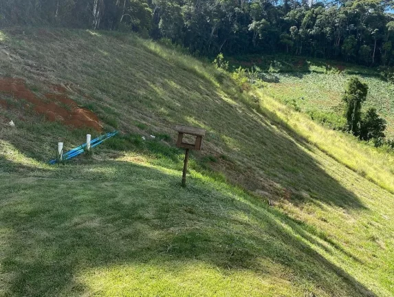 Imagem 2 CHALÉS GEMINADOS EM UM TERRENO DE 10.000m².