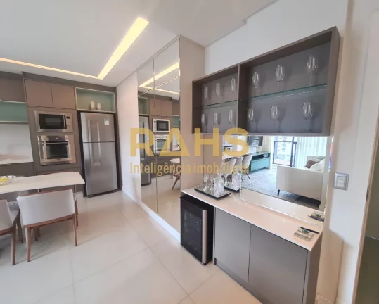 Imagem Lindo Apartamento no Bairro Atiradores Decorado e Equipado. São 80,44m² privativos, 2 suítes, lav...