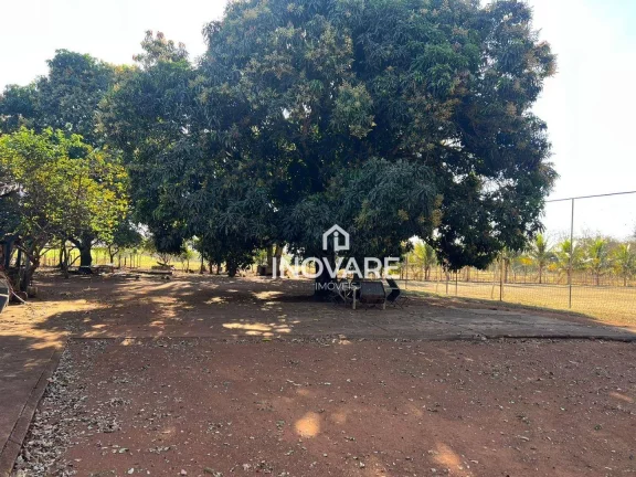 Imagem Chácara com 2 dormitórios à venda, 1 m² por R$ 1.000.000,00 - Zona Rural - Itumbiara/GO