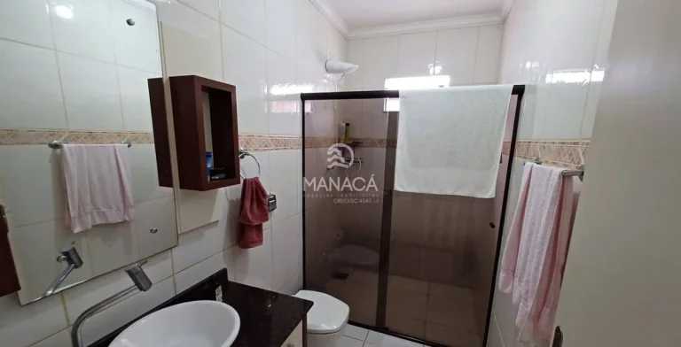 Imagem Linda Casa com Piscina e Acesso Privativo para o Rio – Barra Velha/SC