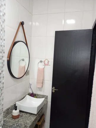 Imagem Casa à venda em Praia Grande, Canto do Forte, com 2 quartos, 214m2