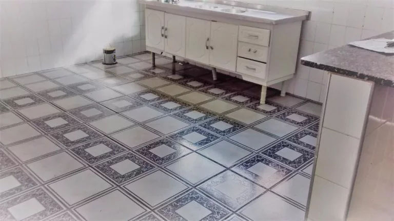 Imagem Sobrado com 4 dormitórios à venda, 187 m² por R$ 1.400.000,00 - Centro - Suzano/SP