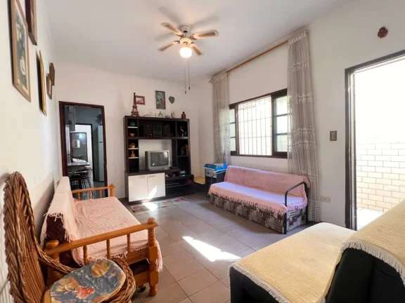 Imagem Casa para Venda em Praia Grande, Maracanã, 2 dormitórios, 1 suíte, 1 banheiro, 4 vagas