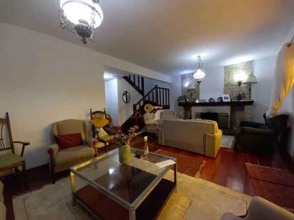 Imagem Casa para Venda em Teresópolis / RJ no bairro Alto