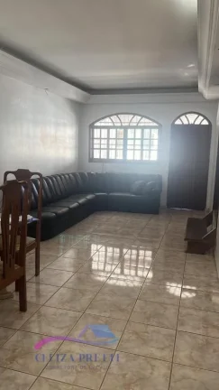 Imagem Excelente residencia bem localizado para venda no bairro do Ibes em Vila Velha com 210m²,o Sobrado possui 5 quartos, 2 banheiros e 2 vagas.