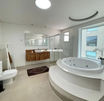 Imagem Apartamento Frente Mar com 04 Suítes em Balneário Camboriú