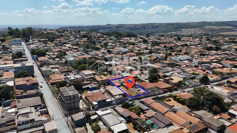 Imagem Casa à Venda em Sobradinho-DF, 8 Quartos, 250m² por R$490mil