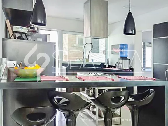 Imagem Linda residência moderna disponível para locação no condomínio Portal do Japy Golf Club em Cabreúva