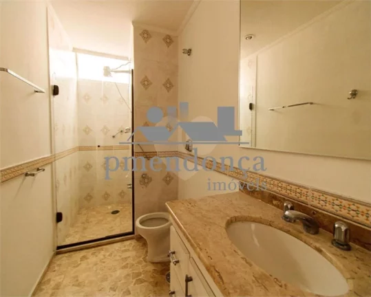 Imagem Apartamento em Higienópolis com 3 quartos, (1 suite) e 2 vagas, 210 m2