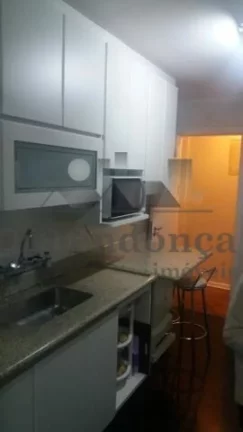 Imagem Apartamento amplo com living para dois ambientes, 03 dormitórios sendo 01 suíte, cozinha e área d...