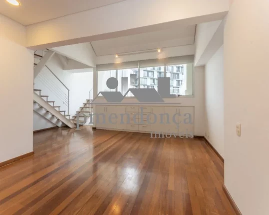 Imagem Cobertura triplex à venda na Vila Madalena, com 2 suítes e 03 vagas, 280m²