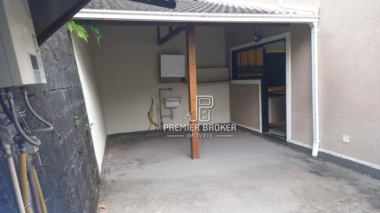 Imagem Casa à venda, 135 m² por R$ 680.000,00 - Bom Retiro - Teresópolis/RJ