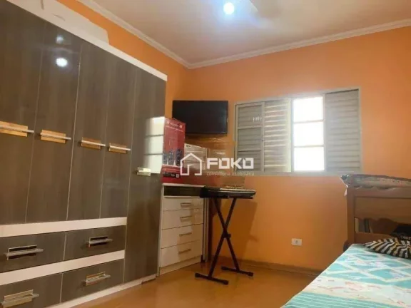 Imagem Sobrado com 3 dormitórios, 295 m² - venda por R$ 700.000,00 ou aluguel por R$ 4.000,00/mês - Vila Flórida - Guarulhos/SP