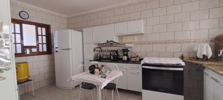 Imagem Casa à venda no bairro Cohab - Guaratinguetá/SP