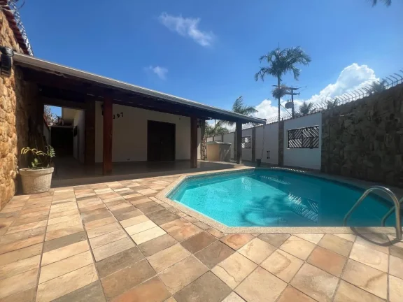 Casa para Venda em Praia Grande, Real, 3 dormitórios, 1 suíte, 1 banheiro, 4 vagas