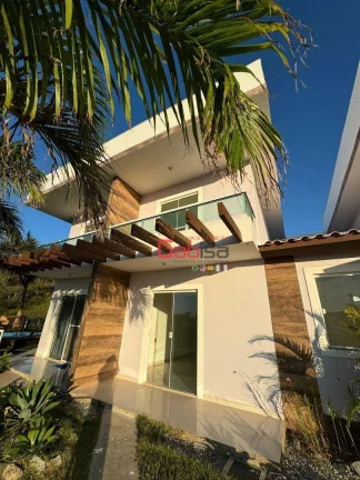 Imagem Casa com 3 dormitórios à venda, 90 m² por R$ 460.000,00 - Peró - Cabo Frio/RJ